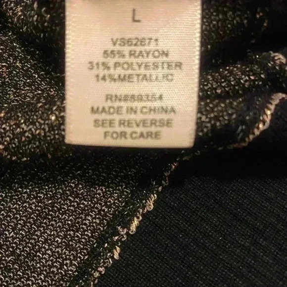 Adrienne Vittadinni Rose Gold Ombré sweater with cold shoulders size large - Picture 6 of 8